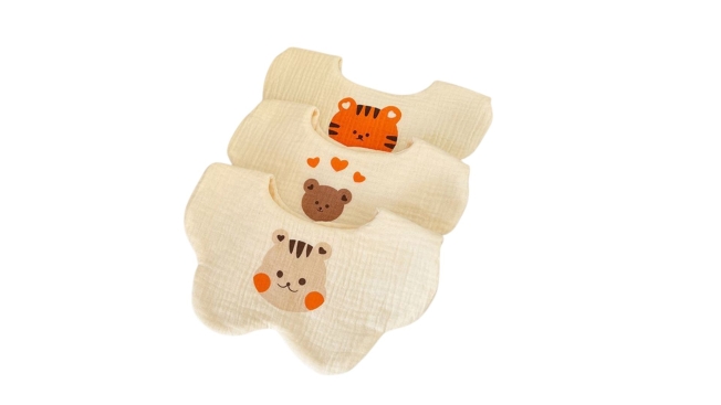 Jesmary – Địa chỉ uy tín chuyên may yếm cho bé theo mẫu riêng, nhận gắn tag