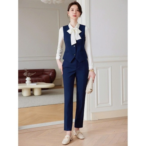 JESMARY - Xu hướng đồng phục lễ tân mới nhất 2025 – Sang trọng và hiện đại