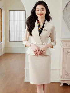JESMARY - Đồng phục lễ tân – Nâng tầm hình ảnh chuyên nghiệp cho doanh nghiệp