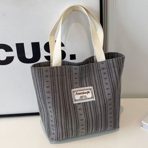 JESMARY: Canvas Bags Produced in Vietnam – The Custom Logo Printing Solution, Elevating Brand Identity