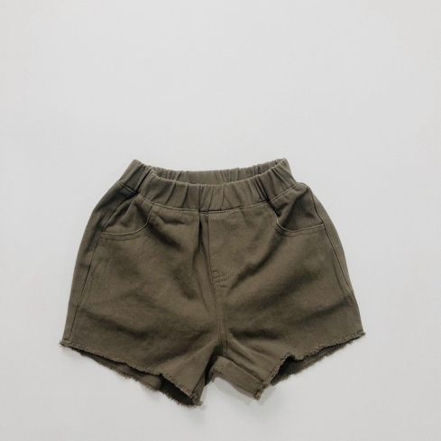 JESMARY – Quần Short Jean Trẻ Em: Sành Điệu Xuống Phố Cùng Bộ Sưu Tập Quần Jean Ngắn Cực Cool