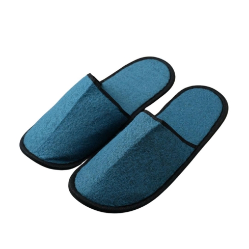 JESMARY - Hòa Mình Cùng Không Khí Mùa Hè: Dép Xuất Khẩu Việt Nam Rực Rỡ Sắc Màu Nhiệt Đới